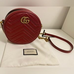 Gucci GG Marmont Mini Round Shoulder Bag Red